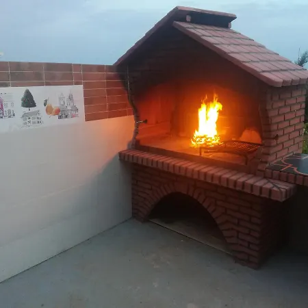 M&m With Private Pool Apartman Kučine