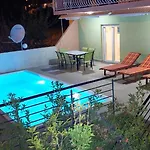 Apartment M&m With Private Pool *