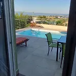 Apartment M&m With Private Pool Kucine