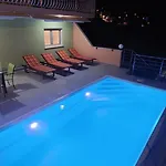 Apartment M&m With Private Pool