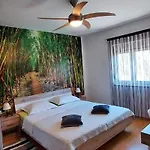 M&m With Private Pool Apartment *