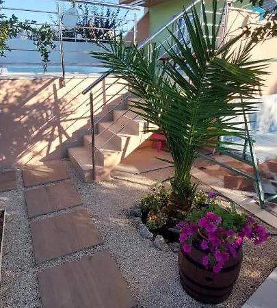 Apartment M&m With Private Pool