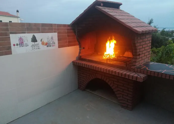 M&m With Private Pool Daire Kučine